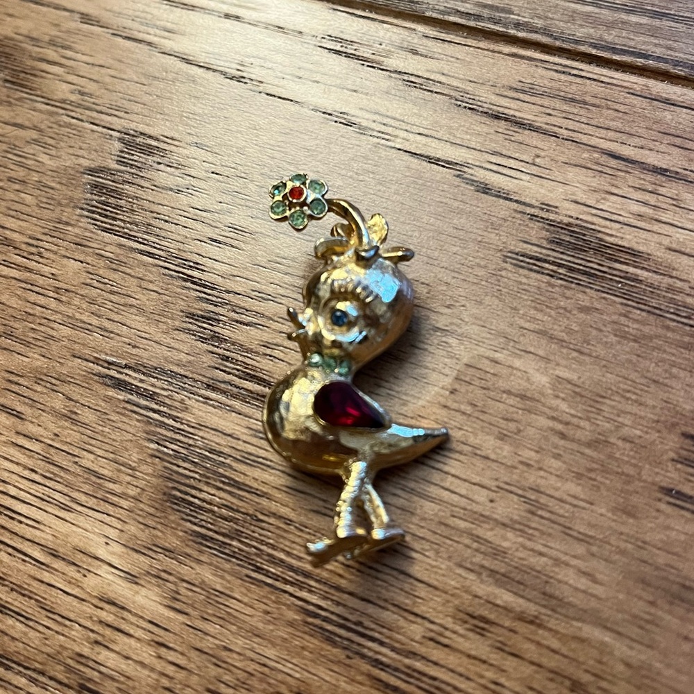 Adorable Vintage Bird Brooch